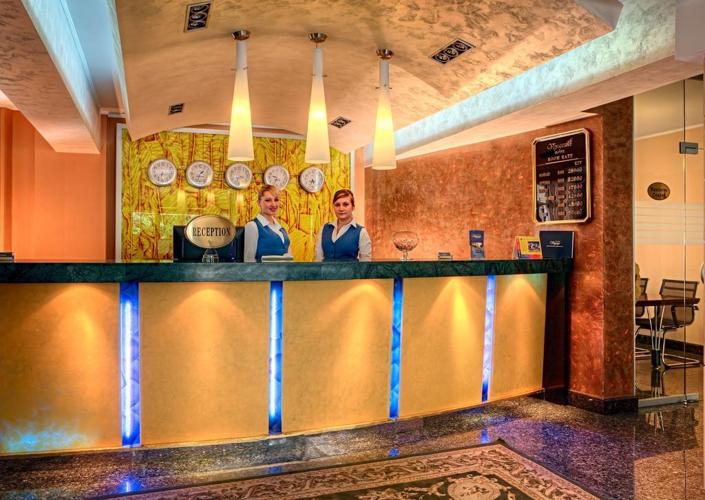 Voyage Hotel Almaty Extérieur photo